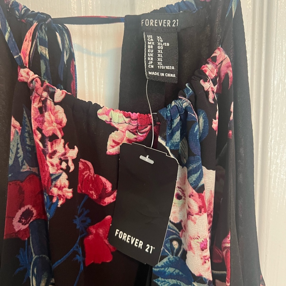Forever 21 Black Floral Maxi Dress - Picture 2 of 3
